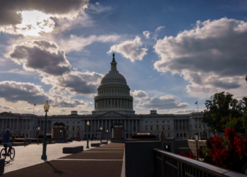 US Congress passes stopgap bill to avert government shutdown