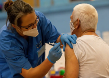 COVID-19 symptoms have become milder, but 3 symptoms remain prevalent, says New York doctor