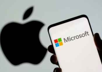 Microsoft eyes Apple’s spot as the world’s largest stock