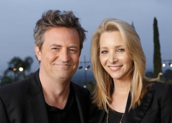 Fact check: No, Lisa Kudrow is not adopting Matthew Perry’s dog because he didn’t have one