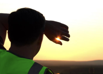 Working under the sun causes 1 in 3 deaths from non-melanoma skin cancer: WHO and ILO report