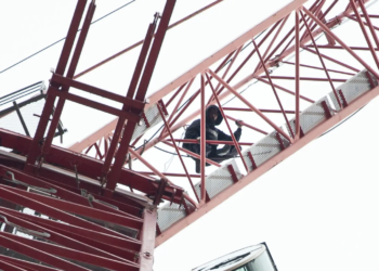 Who is Isaiah Washington? 20-year-old daredevil arrested for scaling 80-storey crane at construction site in NYC