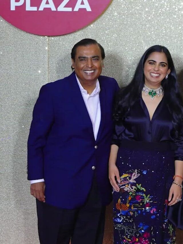 Emami Rajesh Jio Let's take a look at who wore what at Jio World Plaza launch