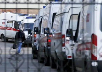 Visuals of huge lines of ambulances outside Russian hospitals spark mystery virus rumours