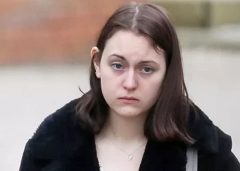 Kentucky: Teacher’s aide confirms having sex with “numerous” teenage boys
