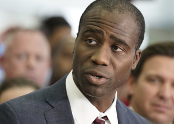 Florida Surgeon General Joseph Ladapo calls for halt on mRNA vaccines