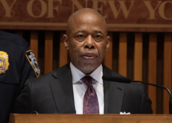 NYC’s migrant prepaid credit card explained: NYC migrants will get $13 a day on prepaid credit card