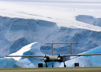 Antarctica secrets to be unveiled with robotic plane mapping