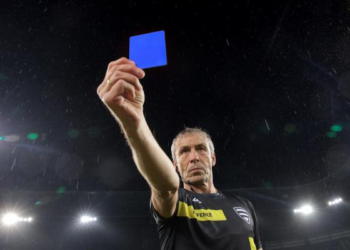 Goalkeepers unlikely to get exemption from the new blue card rule in football