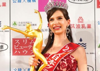 Why did the Miss Japan winner give up her crown?