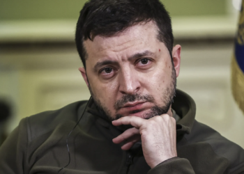Russian missile lands near cars carrying Ukrainian President Volodymyr Zelensky and Greek Prime Minister Kyriakos