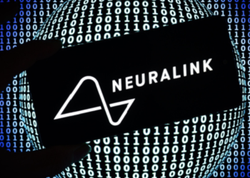 First Neuralink human patient who is fully paralyzed plays chess with the mind