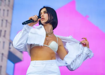 Dua Lipa breaks records, becomes first female artist to hit Spotify’s 2 billion club with multiple tracks