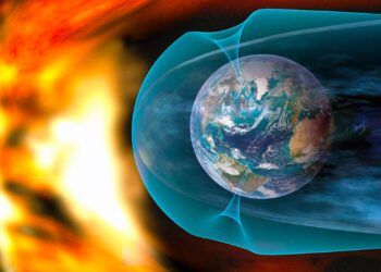 Earth gets hit by the most powerful geomagnetic storm in years, sparking stunning auroras