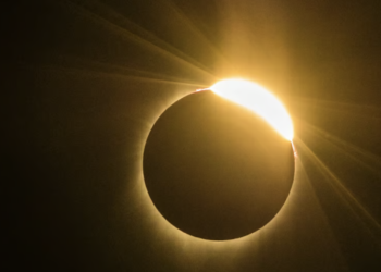 How to watch the total solar eclipse online?