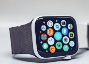 Apple watch dials 911, saves New York cyclist’s life after crash