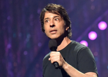 Comedian Arj Barker faces backlash for kicking out a breastfeeding mom from his Melbourne show