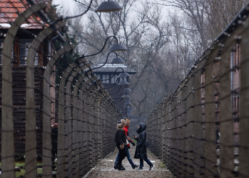 Researchers use AI to identify hundreds of thousands of Holocaust victims