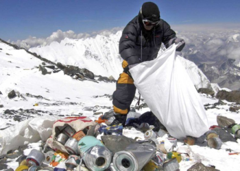 11 tonnes of garbage and four dead bodies removed from Himalayan peaks in a clean-up operation by Nepal