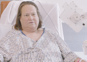 New Jersey woman who received first-ever pig kidney transplant and mechanical heart, has died at 54
