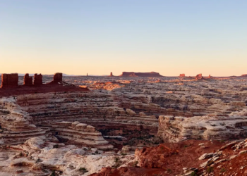Utah: Father and daughter die at Canyonlands National Park after running out of water in 100-degree heat