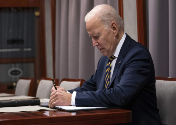 Joe Biden gave aides one minute’s notice before dropping out of the presidential race