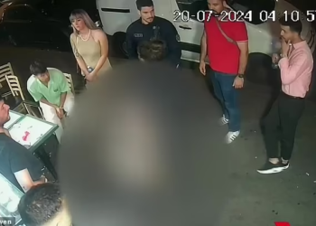 Paris: Harrowing CCTV footage shows Australian woman seeking refuge in kebab shop after alleged gang rape
