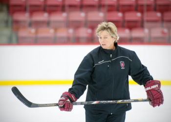 Ex-Harvard women's hockey coach suing Ivy League School amid hazing allegations