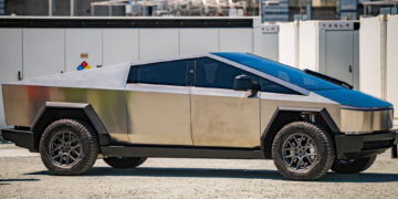 100,000+ people join an online group to mock Tesla's Cybertruck. Here's why