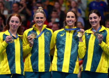 Eurosport cuts ties with commentator Bob Ballard after sexist remark about Australian swimmers