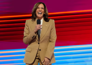 Kamala Harris honors Biden in surprise opening speech at Democratic National Convention