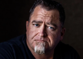 Former Pentagon official alleges he found 'nonhuman' implant in US war veteran