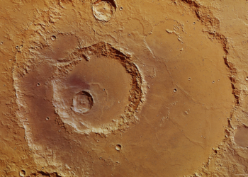 Earth struck by hundreds of meteorites from just five Martian craters