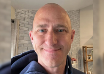 Severe mental breakdown: Former Alaska Airlines pilot who tried to shut down plane's engines mid-flight speaks out on shocking incident