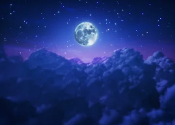 Watch: Astronaut Matthew Dominick captures a stunning view of the moon setting over the Pacific