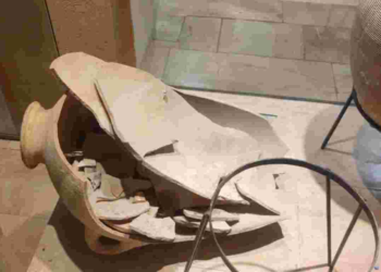 4-year-old accidentally breaks 3,500-year-old Bronze Age jar at Israeli museum