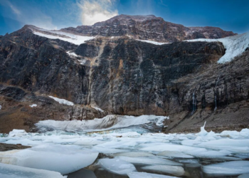 Himalayas harbour nearly 1,700 ancient viruses, new study reveals