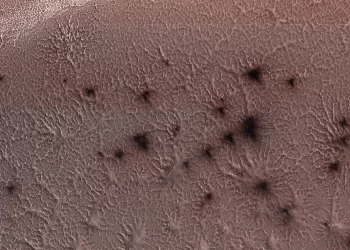 NASA scientists re-create Mars ‘spiders’ in a lab for first time