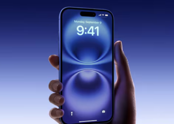 Why does Apple use 9:41 as the time on their products during launch?