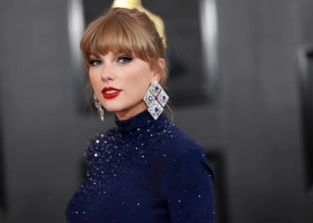 Taylor Swift endorses Kamala Harris for president, says she's a "gifted leader"