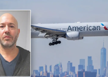 How an American Airlines mechanic attempted to smuggle cocaine worth $250,000 into the US