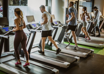Utah woman survives rare cardiac arrest from torn artery on treadmill, promotes CPR awareness