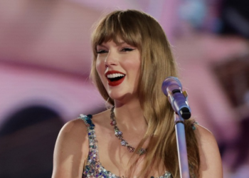 Is Taylor Swift saying goodbye to her iconic “Red” lip?