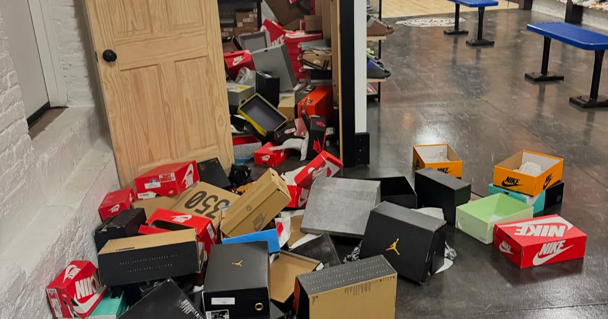 ‘Drunk’ thief steals 100 shoes from Cincinnati sneaker store—All right ...