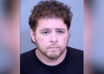 14-year-old Arizona girl outsmarts alleged child predator after being approached for phone number