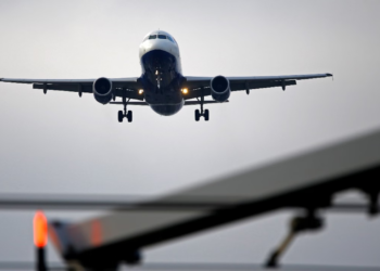 DOT mandates automatic refunds for delayed and canceled flight in major win for air travelers