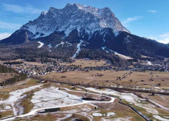 Hiker accidentally discovers 280 million-year-old lost world in Italian Alps