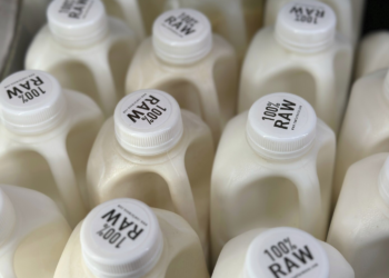 Bird flu detected in California raw milk sample prompts health advisory