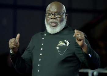 Watch: Bishop T.D. Jakes suffers medical emergency during live sermon