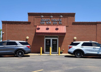 Entire police department and council members resign through a cryptic social media post in small Oklahoma town